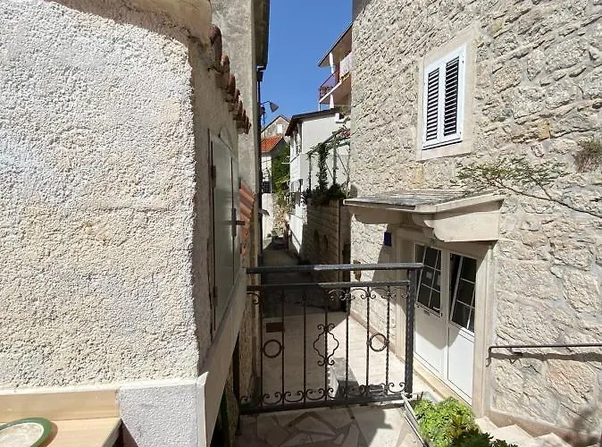Apartment Karla Makarska